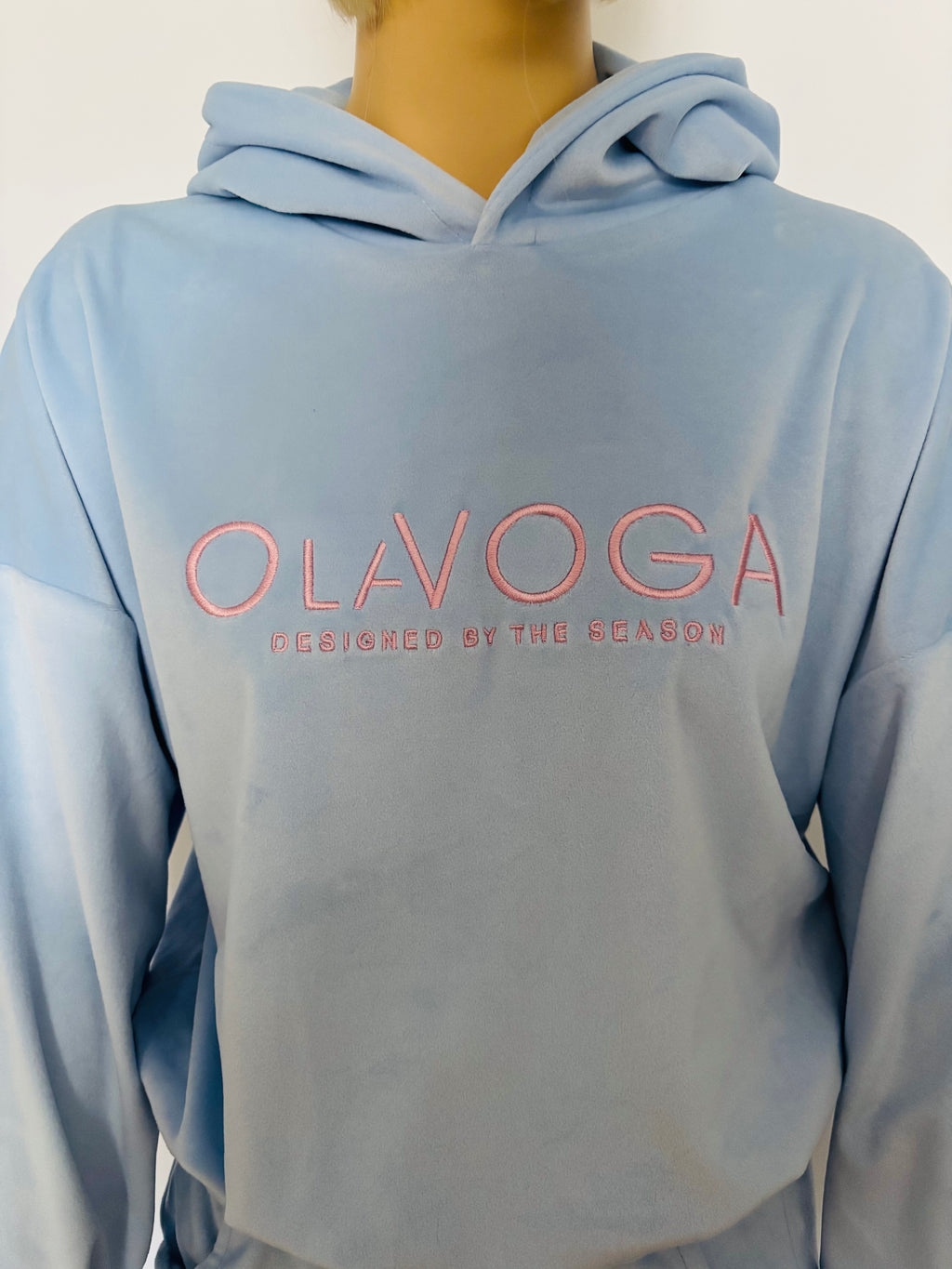 KOMPLET DAMSKI OLAVOGA NEROLI 2026